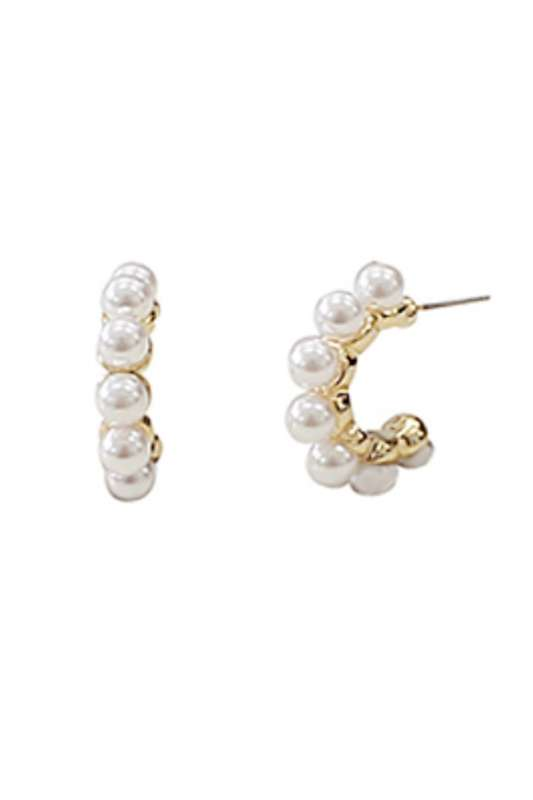 
            
                Load image into Gallery viewer, Dainty Open Pearl Hoops - Case Collection Clothing
            
        